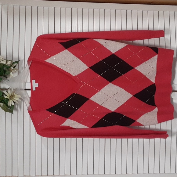 New York & Company v-neck sweater - Picture 11 of 11